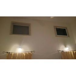 高窓の目隠しフィルムはりの画像1