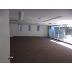 都内50坪の原状回復と共用部リニューアル工事無事に完了いたしました。の画像2