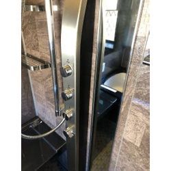 ダーク系浴室のクリーニングの画像2