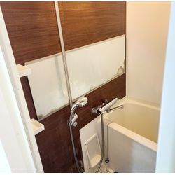 浴室ミラー交換の画像1