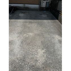 大和市西鶴間にてアパートの駐車場の高圧洗浄を行いましたの画像1