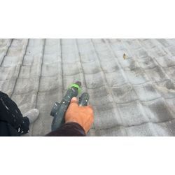 36年物の瓦塗装！の画像3