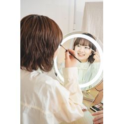 パーソナルカラーアナリストの方の撮影をさせていただきました。の画像2