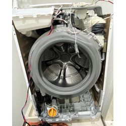 東京都世田谷区　日立　ドラム式洗濯機　歯ブラシ取り出しの画像2