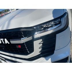 ランドクルーザー300の画像1