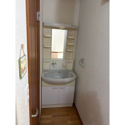 洗面台交換工事の画像2