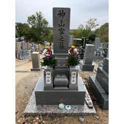 【お墓参り代行の光蔵】平和公園でお彼岸の清掃の画像1