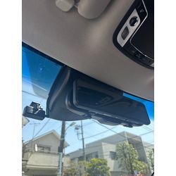 ホンダ　ヴェゼル　デジタルインナーミラー取り付けの画像2