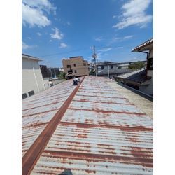 駐車場屋根塗装👷‍♂️の画像1