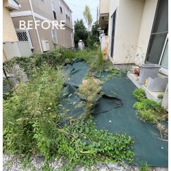 東京都　武蔵村山市　防草シートから突き出てきた雑草をなんとかしてほしいというご依頼の画像1