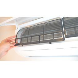 自分でできるエアコンクリーニング①「失敗しないフィルター掃除術（通常タイプ）」の画像1