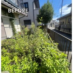 埼玉県飯能市　駐車場草刈り作業の画像1