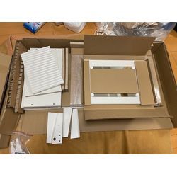 ドレッサーテーブル組み立ての画像1