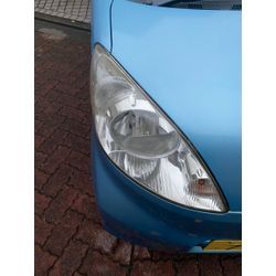 ヘッドライトクリーニング&コーティングの画像1