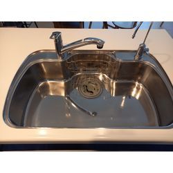 築20年越えの分譲マンションキッチン天板とシンク研摩コーティングの画像2