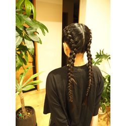 友人の娘ちゃんにツインのコーンロウの画像1