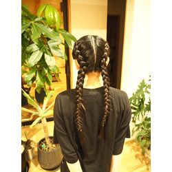 友人の娘ちゃんにツインのコーンロウの画像2