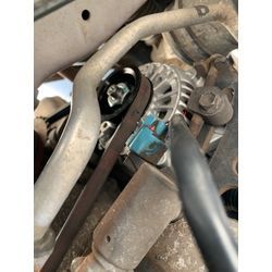 AZワゴン　オルタネーター交換とベルト交換の画像1