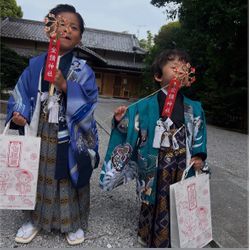 3歳男の子と5歳男の子の七五三の画像1