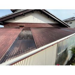 雹被害によるポリカ屋根の貼り替えの画像1