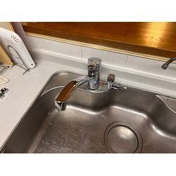 キッチン混合水栓交換の画像1