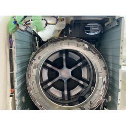 【NA-LX125AL】洗濯機の下に水が溜まる…排水の臭いも気になる（実際に多い相談です）の画像1