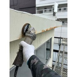 3階建て　2階軒先塗装　3階雨樋塗装！②の画像1