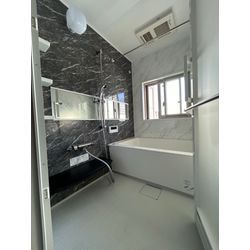 浴室の黒カビや水垢は落とせる？プロの浴室クリーニングについての画像1