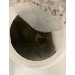 真っ黒な水の画像1