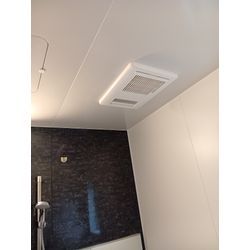 お風呂の多機能換気扇洗浄・鏡親水施工の画像3