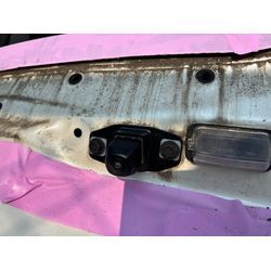 トヨタ ヴォクシー【バックカメラ交換】の画像2