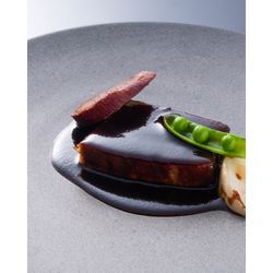 「赤の余韻、口中にほどけて――佐原・吉庭にて」の画像1