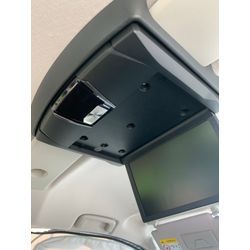 デリカd5 フリップダウンモニター取り付けの画像3