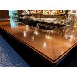 またまた、バーカウンターのフロアコーティングのご依頼です。の画像1