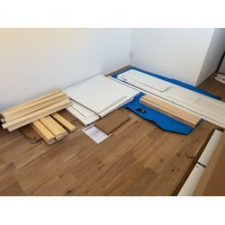 イケア:お洒落なヘムネスベッドの組み立ての画像1