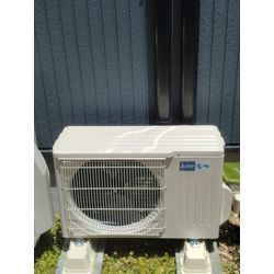 福岡市南区リピーター様エアコン２台工事の画像1