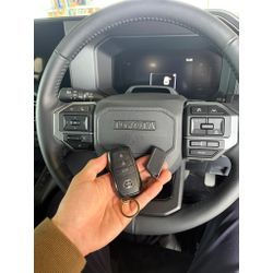 ランドクルーザー250へセキュリティの取付の画像2