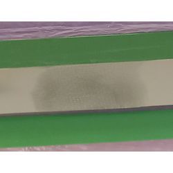 賃貸物件の浴室エプロンキズ補強と塗装現場の画像2