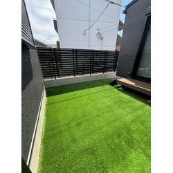 ナチュラル人工芝施工の画像3