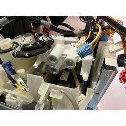 新宿区でパナソニックドラム式洗濯機の給水弁の交換をしてきました！の画像2