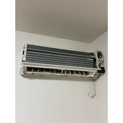 エアコン内部洗浄を自宅で練習してみた結果・・・臭いの原因は内部のカビでした！！の画像1