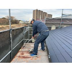 アパート屋根塗装・コロニアル遮熱施工！トタン塗装！の画像2