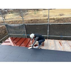 アパート屋根塗装・コロニアル遮熱施工！トタン塗装！の画像3