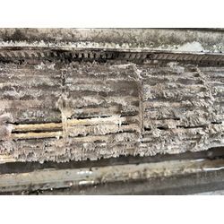 エアコンクリーニング　背抜き完全分解　ダイキンF22LTESの画像1