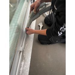 窓、サッシ清掃のご依頼🎵の画像1
