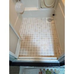 お風呂の床シート貼りの画像2