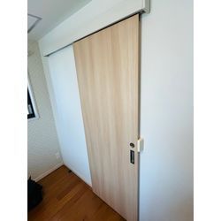 目黒区で吊扉の吊車の交換を行いましたの画像2