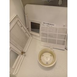 お風呂のオプション多機能換気扇クリーニングの画像3
