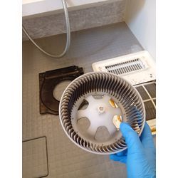 お風呂の多機能換気扇クリーニングの画像2