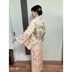 「「宝尽くし」は縁起の良い宝物を集めた文様。最高峰に有り難い〜模様の着物は卒園式にピッタリ。の画像3